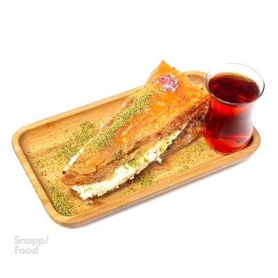 باقلوا با سرشیر
